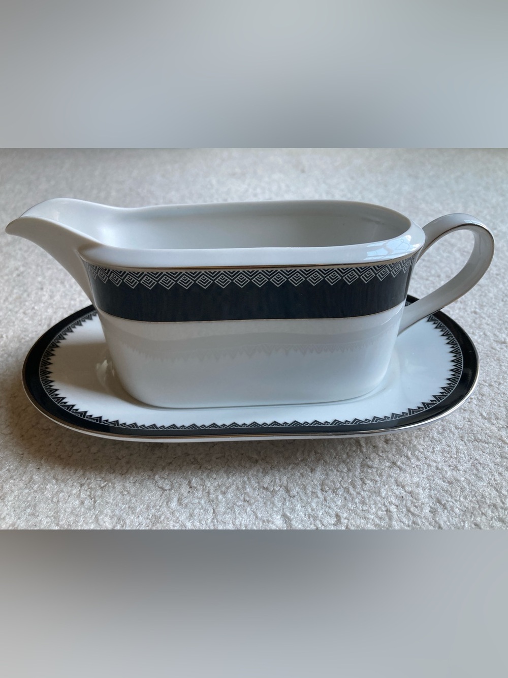 Lauren Ralph Lauren Hastings Ebony gravy boat and plate